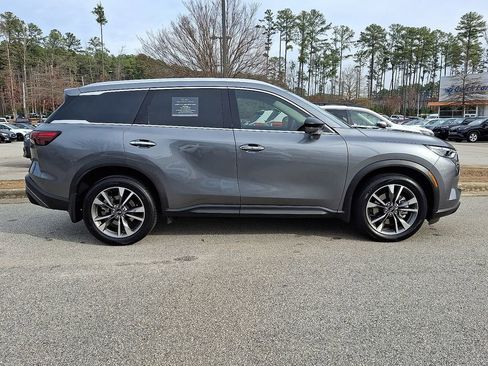 Used 2025 INFINITI QX60 Luxe w/ Vision Package image 7