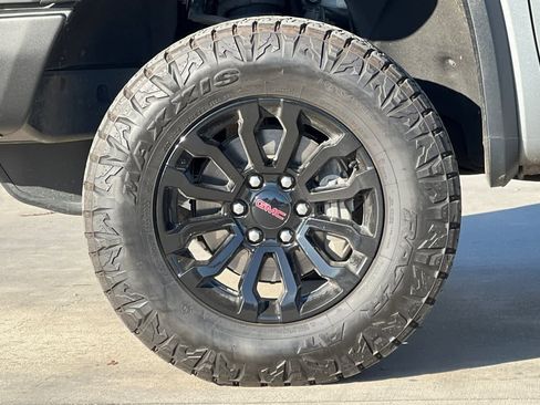 Used 2023 GMC Sierra 1500 AT4X image 28