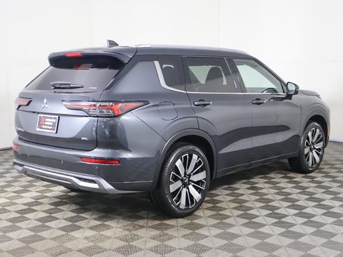New 2026 Mitsubishi Outlander SEL image 15