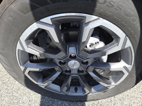 New 2026 GMC Terrain Elevation w/ Elevation Premium Package image 13