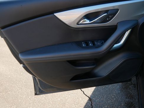 Used 2019 Chevrolet Blazer LT image 19