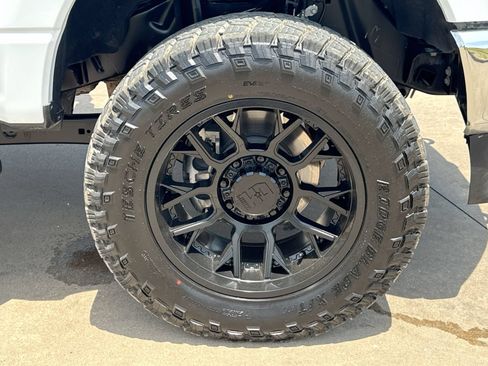 Used 2025 Ford F250 XLT w/ FX4 Off-Road Package AWD/4WD image 10