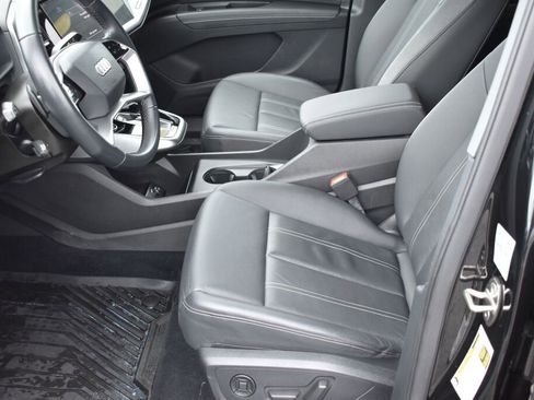 Used 2022 Audi Q4 e-tron Prestige image 15