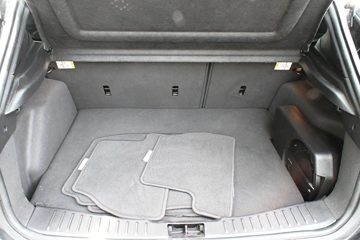 Used 2014 Ford Focus ST w/ Equipment Group 202A FWD image 12