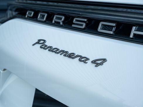 Certified 2023 Porsche Panamera 4 Platinum Edition image 46