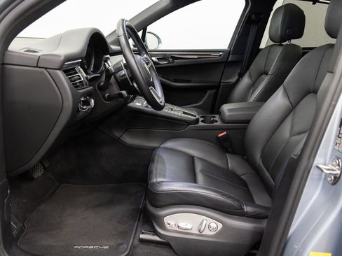 Used 2020 Porsche Macan AWD/4WD image 7