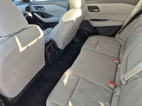 Used 2024 Nissan Rogue SV image 13