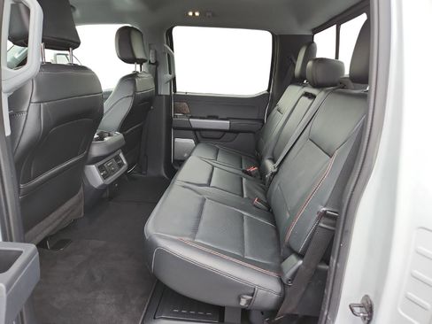 Used 2024 Ford F250 Lariat w/ Chrome Package image 21