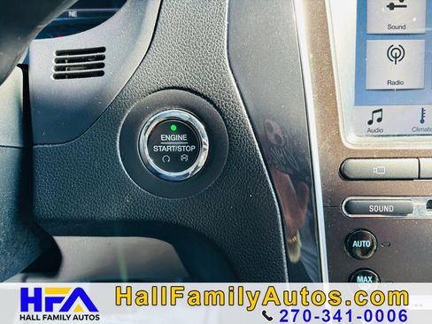 Used 2018 Ford Explorer Limited image 18