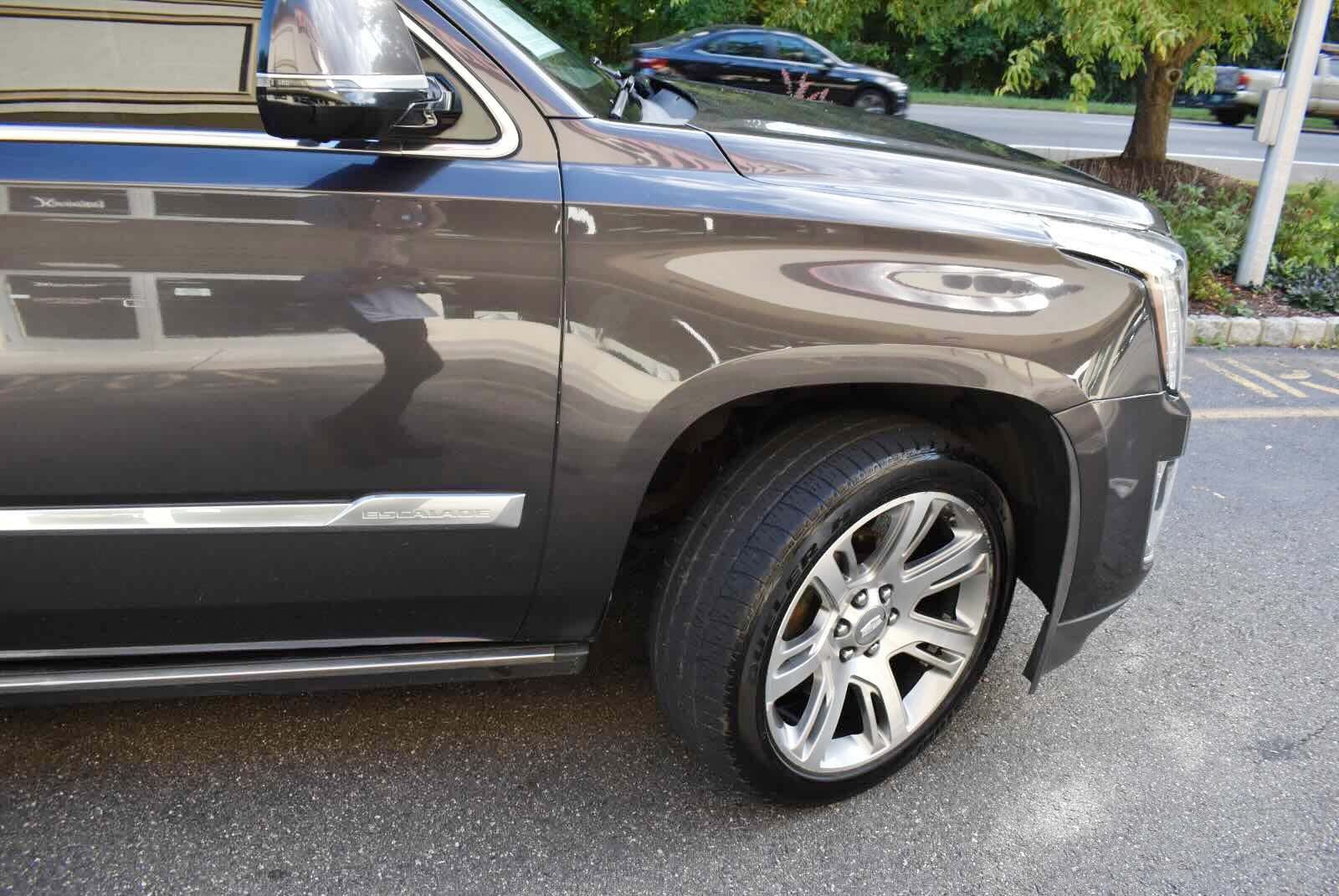 Used 2016 Cadillac Escalade ESV Premium AWD/4WD image 67