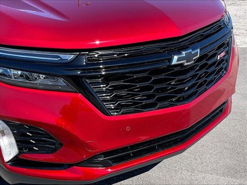 Used 2024 Chevrolet Equinox RS w/ RS Leather Package image 29