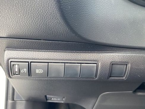 Used 2022 Toyota Corolla LE image 13