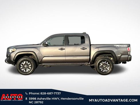 Used 2021 Toyota Tacoma TRD Off-Road w/ Technology Package image 2