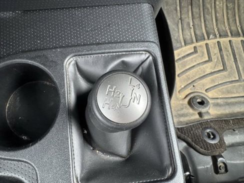 Used 2014 Toyota FJ Cruiser Base image 17