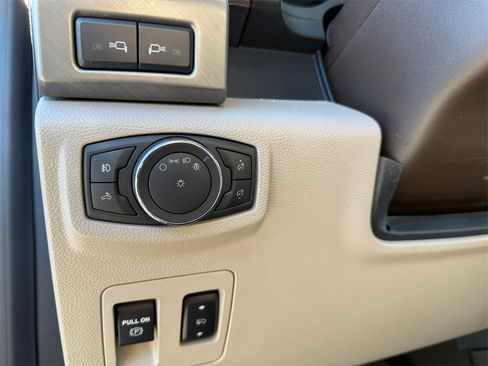 Certified 2019 Ford F150 Limited w/ Trailer Tow Package image 20