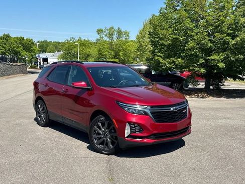 Used 2022 Chevrolet Equinox RS w/ RS Leather Package FWD image 2