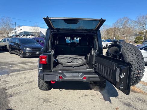 Used 2025 Jeep Wrangler Unlimited Rubicon image 34
