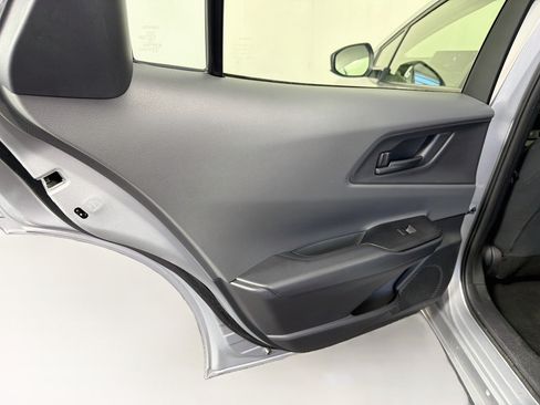 Used 2025 Toyota Prius FWD image 27