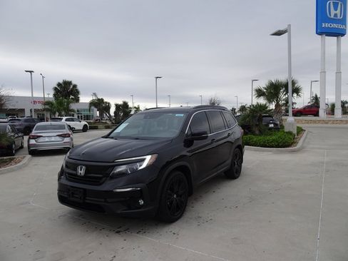 Certified 2021 Honda Pilot Special Edition image 1