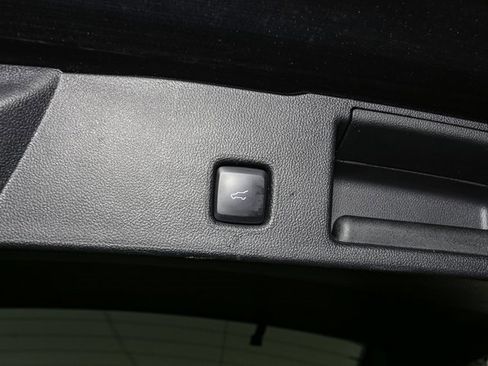 Used 2022 Ford Escape Titanium w/ Titanium Elite Package image 12