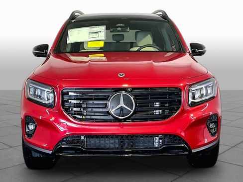 New 2026 Mercedes-Benz GLB 250 4MATIC image 2