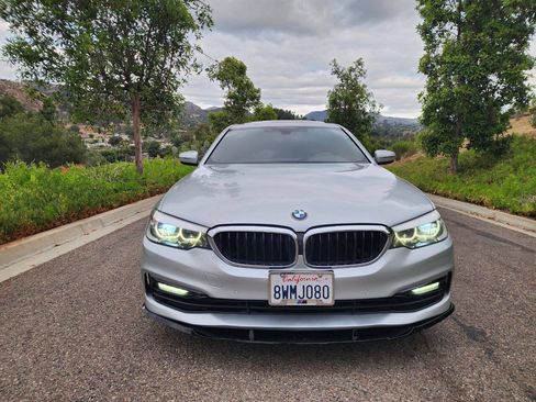 Used 2018 BMW 530i RWD image 3