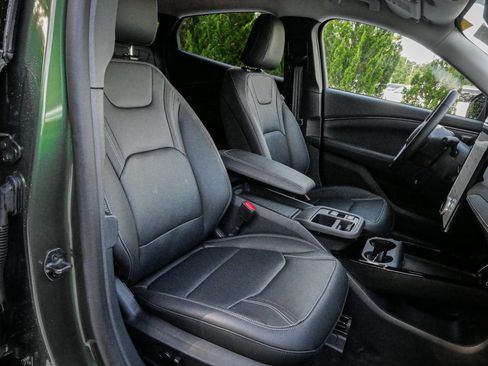 Used 2026 Ford Mustang Mach-E Premium AWD/4WD image 32