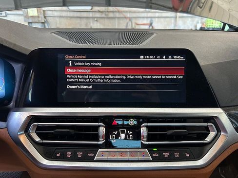 Used 2022 BMW 330i Sedan w/ Convenience Package RWD image 23