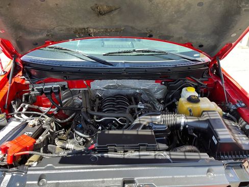 Used 2014 Ford F150 XLT w/ Equipment Group 301A Mid AWD/4WD image 30