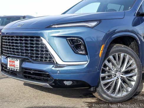 New 2026 Buick Enclave Avenir w/ Super Cruise Package image 3