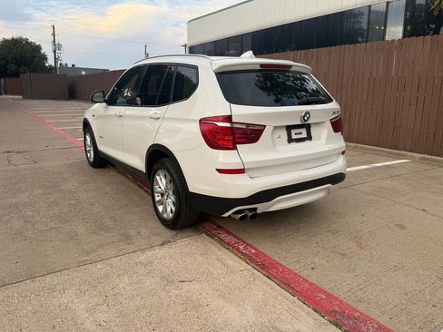 Used 2017 BMW X3 sDrive28i image 4