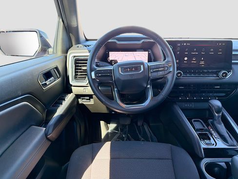 Used 2025 GMC Canyon Elevation w/ Convenience Package image 17