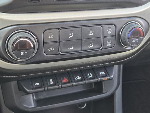 Used 2022 GMC Canyon Elevation w/ Driver Alert Package AWD/4WD image 17