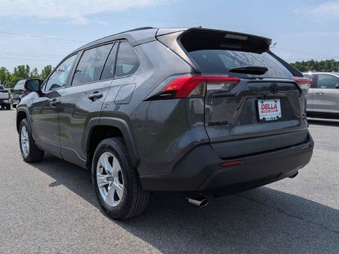 Used 2021 Toyota RAV4 XLE w/ Convenience Package AWD/4WD image 7