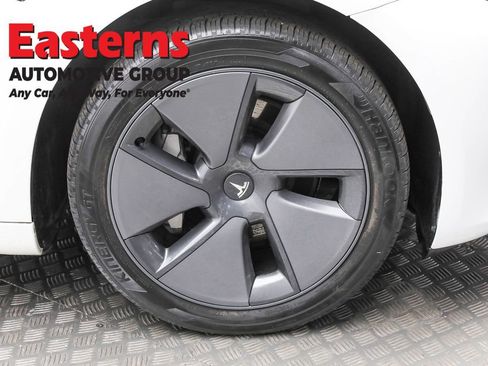 Used 2023 Tesla Model 3 Standard Range image 28