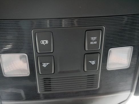 Used 2024 Volkswagen Jetta Sport image 33