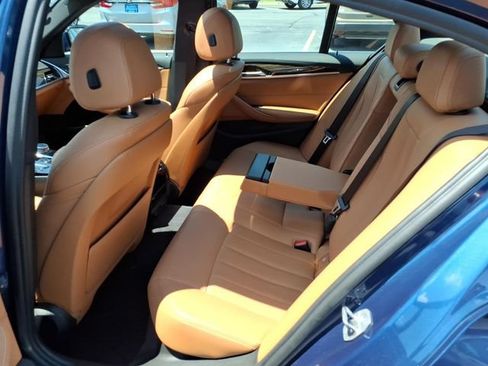 Used 2022 BMW 530i xDrive w/ Convenience Package AWD/4WD image 7