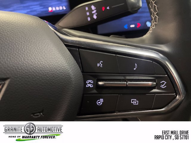 Used 2025 Chevrolet Traverse Z71 w/ Driver Confidence Package AWD/4WD image 33