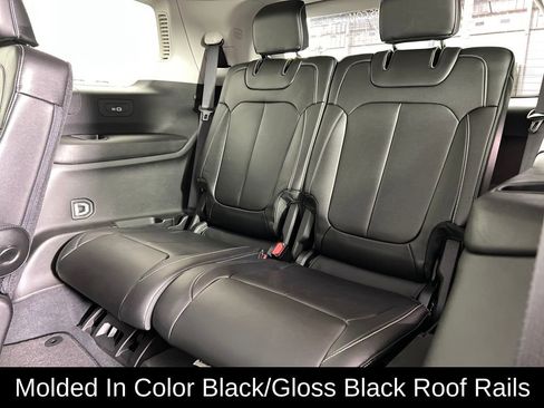 Used 2023 Jeep Grand Cherokee L Limited w/ Black Appearance Package image 18