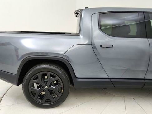 Used 2024 Rivian R1T Adventure image 12