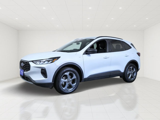 Certified 2025 Ford Escape ST-Line AWD/4WD image 2