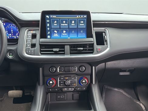 Used 2024 Chevrolet Tahoe LT w/ LT Signature Package image 15