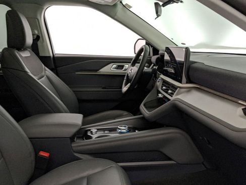 New 2025 Ford Explorer Active w/ Active Comfort Package image 39