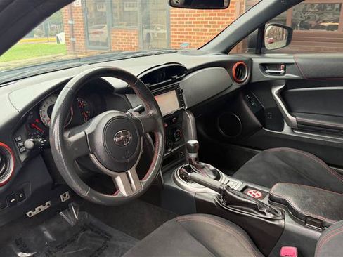 Used 2015 Scion FR-S RWD image 17