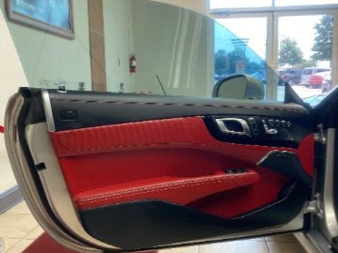 Used 2013 Mercedes-Benz SL 550 image 13
