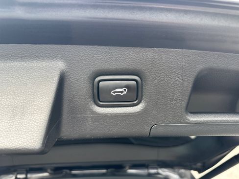 Used 2021 Hyundai Santa Fe SEL w/ Convenience + Premium Package AWD/4WD image 26
