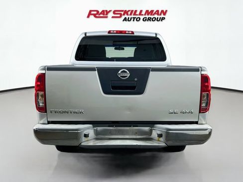 Used 2008 Nissan Frontier SE w/ SE Value Truck Pkg AWD/4WD image 6