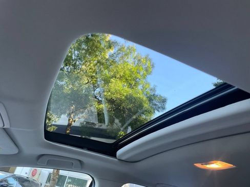 Used 2016 Honda CR-V Touring image 17