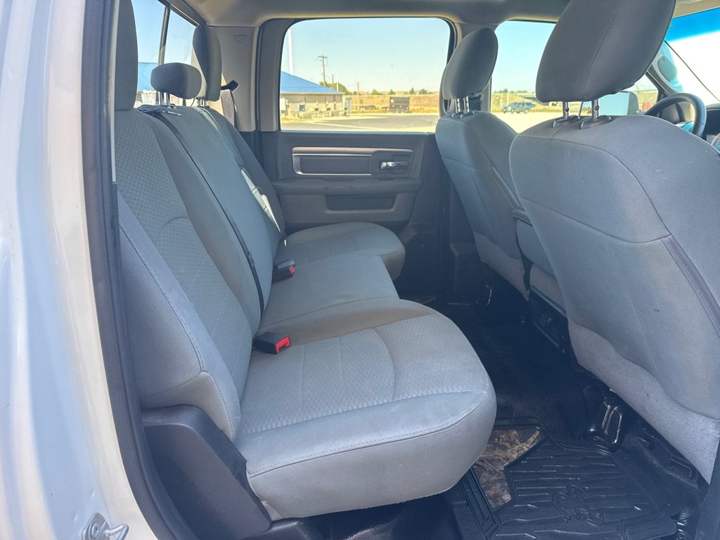 Used 2018 RAM 3500 SLT AWD/4WD image 16