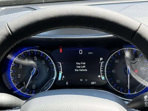New 2026 Chrysler Pacifica Limited w/ Uconnect Theater Family Group FWD image 20